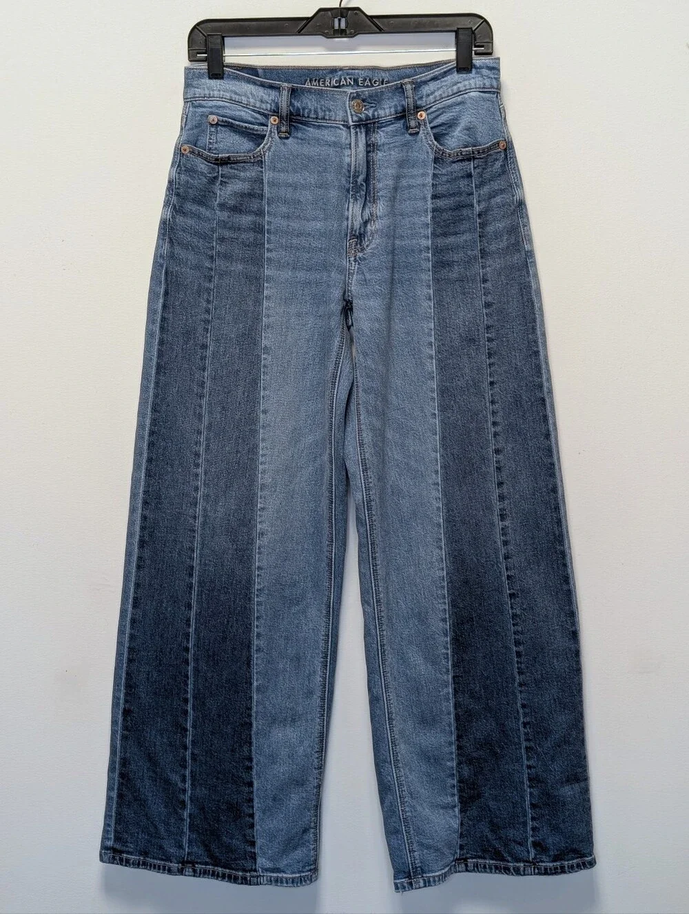 American Eagle Dreamy Drape Stretch Low-Rise Ultra Wide-Leg Jean Size 2
